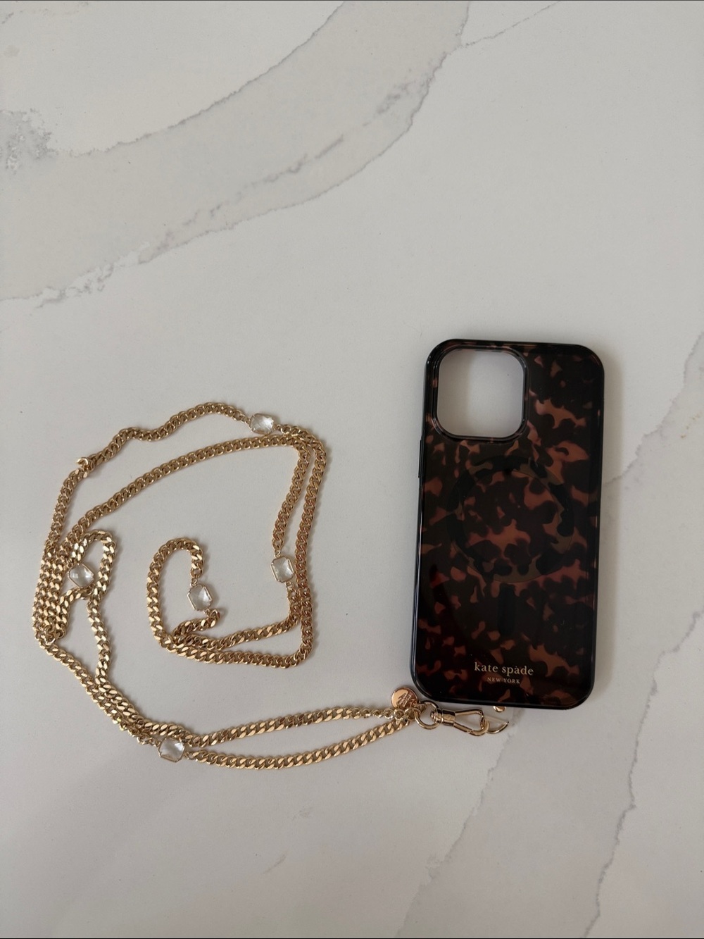 kate spade Tortoise Print iPhone 15 Pro Max Phone Case with Gold Chain Strap